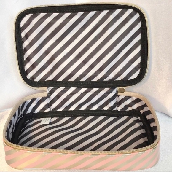 🎉HP🎉🆕Too Faced Makeup Bag🆕 - Picture 4 of 4